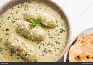 Malai Kofta + 1 Lachcha Parantha + 1 Tandoori Roti