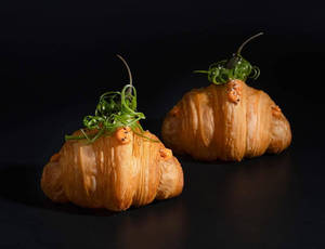 Kerala Onion, Ham & Cheddar Croissant