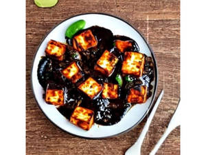 Paneer In Black Pepper Sauce