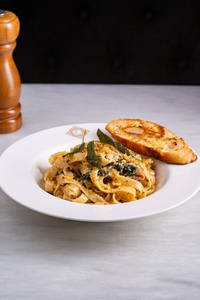 Browned Butter & Sage Fettuccine Pasta With Sliced Shiitake