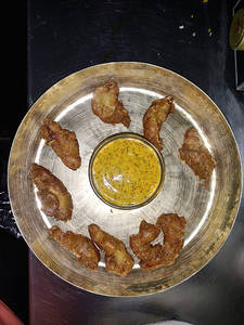 Gondhoraj Chicken Pakora (8pcs)