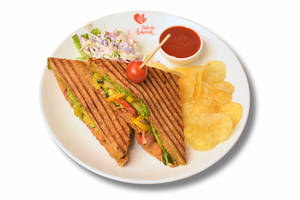 L'amour Veggie Majesty Sandwich