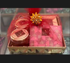 Gift Basket [Blend Of Sweet, Savoury & Nutty Flavors]