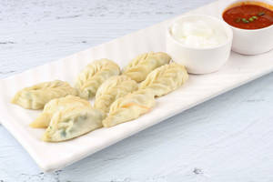Noodles Momos