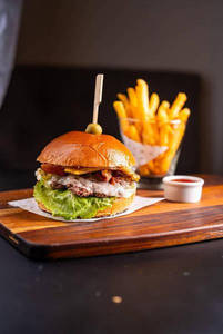Single Buff Patty Cheese Burger With Bacon & Fried Egg