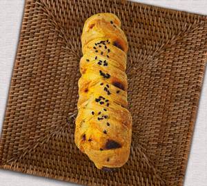 Veg Spicy Puff