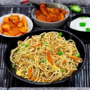 Chicken Schezwan Rice & Noodles