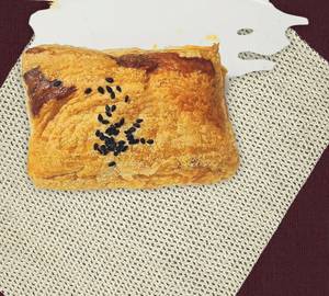 Veg Spicy Delight Puff