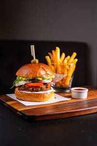 Mediterranean Cheeseburger