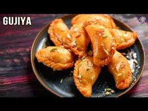 Dry fruit khoya gujiya