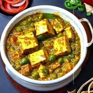 Matar Paneer