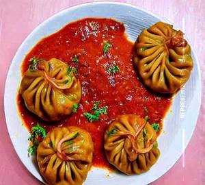 Veg Schezwan Momo