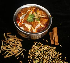 Gravy Soya Chaap