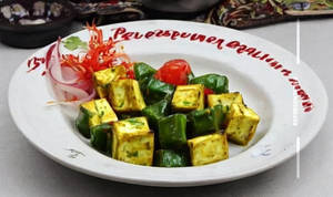 Green Pepper Paneer