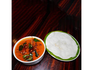 Rice Pathiri (6) With Kadala Curry