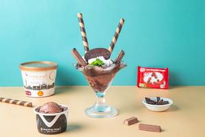 Kitkat Sundae