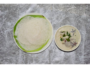Idiyappam (3 Pcs)+ Chicken Stew Combo