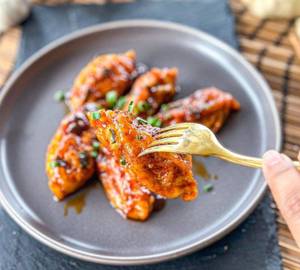 Schezwan Chicken Fried Momos(5Pieces)