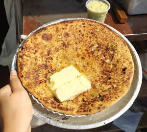 Gobhi pyaaz paratha