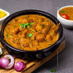 Aloo Dum Nargis