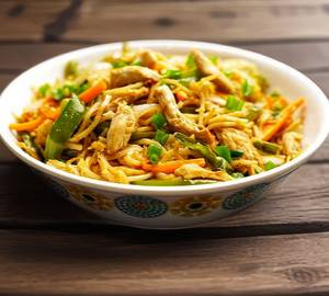 Chicken hakka noodles