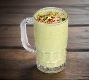 Green pista milkshake