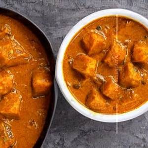 Aloo Stuff Butter Masala