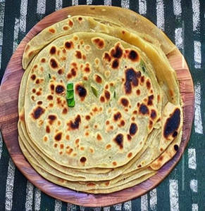 Lal Mirchi Paratha