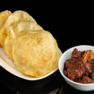 Luchi 4 PC +kosha (chicken )