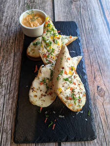 Ranchero Cheese Garlic Breads