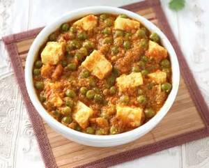 Mutter Paneer 