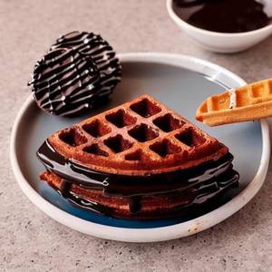 Black & White Choco Waffle Pops