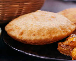 Radhaballabi (2 Pieces)