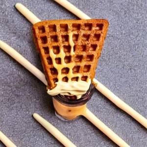 Lotus Biscoff Caramel Waffle Pop