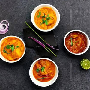 Aloo Matarr.