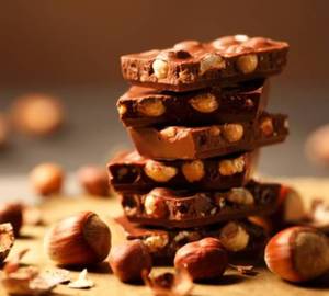 Chocolate and nuts 
