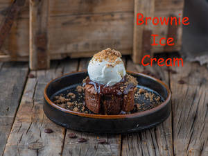 Brownie With Ice Cream