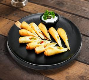 Bell pepper cheese roll