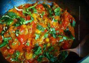 Sev Tomato