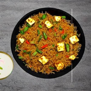 Garlic Paneer Pakoda Fried Rice
