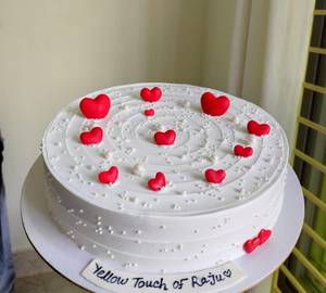 Premium Vanilla Cake - 500 Gms