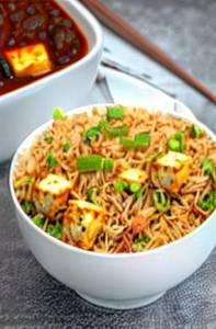 Chili garlic Paneer fried rice