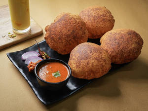 Bedmi Poori Sabzi (4 Pc)