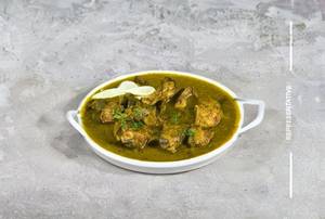 Chicken Hyderabadi Green Gravy