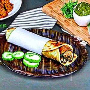 Chicken Keema Cheese Roll