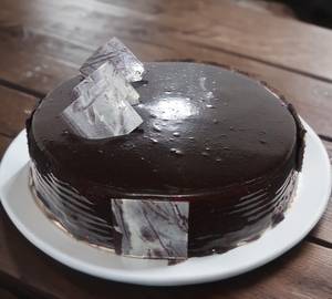 Premium choco truffle cake
