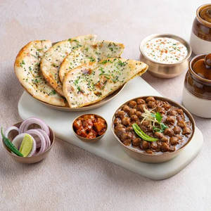 Chole kulche