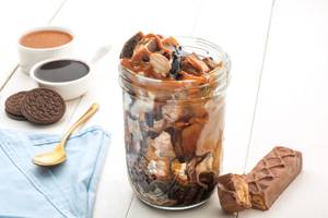 Kicker Snickers Ice Cream Sundae