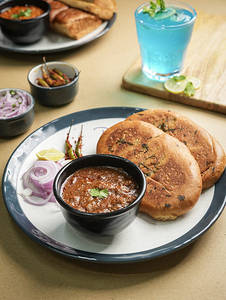 Chole Kulcha