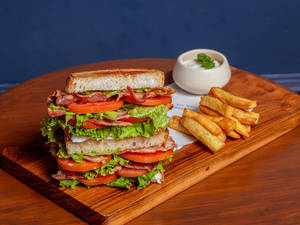Blt (bacon, Lettuce, Tomato) Sandwich